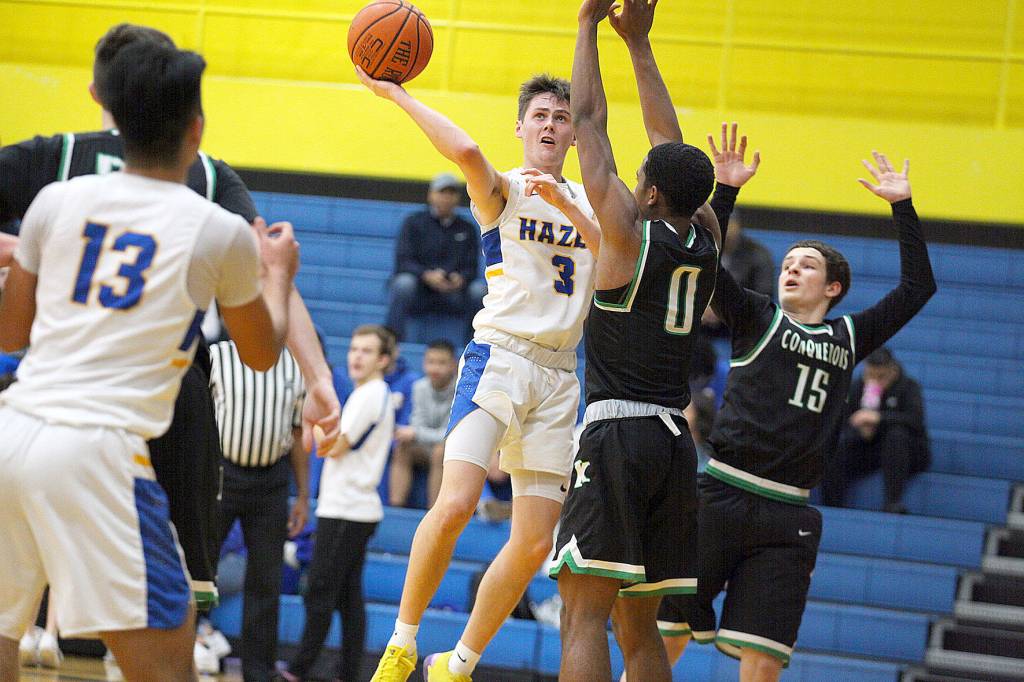 Kentwood serves Hazen basketball a loss