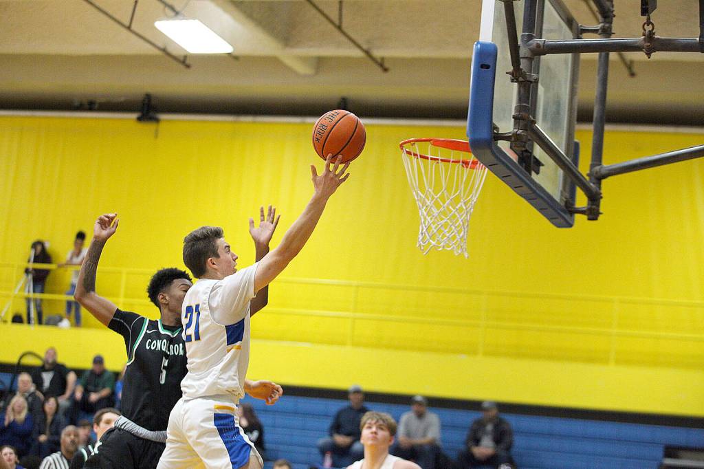 Kentwood serves Hazen basketball a loss