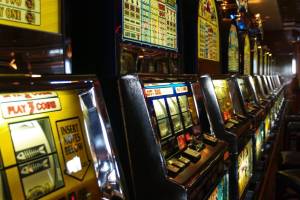 Muckleshoot Casino playing 250-person limit