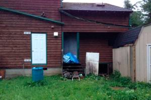 A King County Sheriffs Office photo of the crawlspace in which Urbano Velazquez was hiding when a K-9 unit was used. Sound Publishing file photo