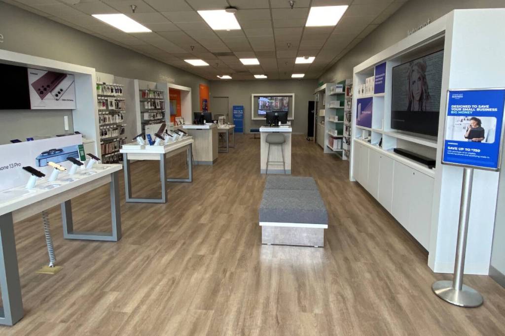 Comcast has opened a new Xfinity store in Covington to meet the growing needs of its local customers.