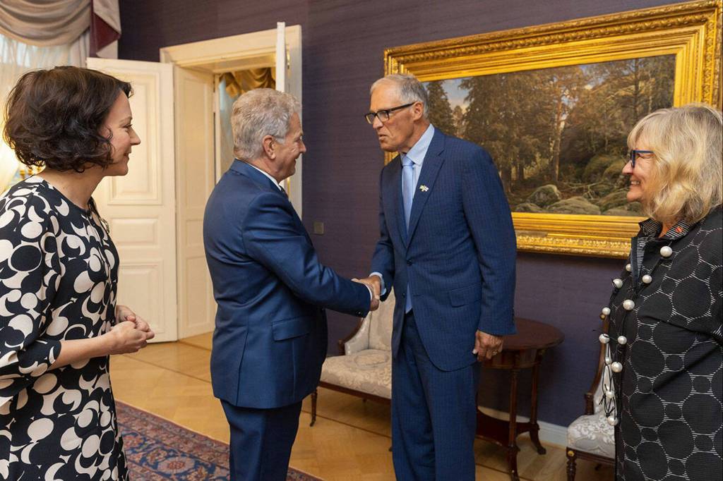 Finnish President Sauli Niinistö and his wife, Jenni Haukio, left, meet Gov. Jay Inslee and Trudi Inslee, during the governors visit to Finland on Sep. 14, 2022. (Courtesy of the Office of the Governor)