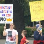The No Kings protest in Covington. STEVE HUNTER, Kent Reporter