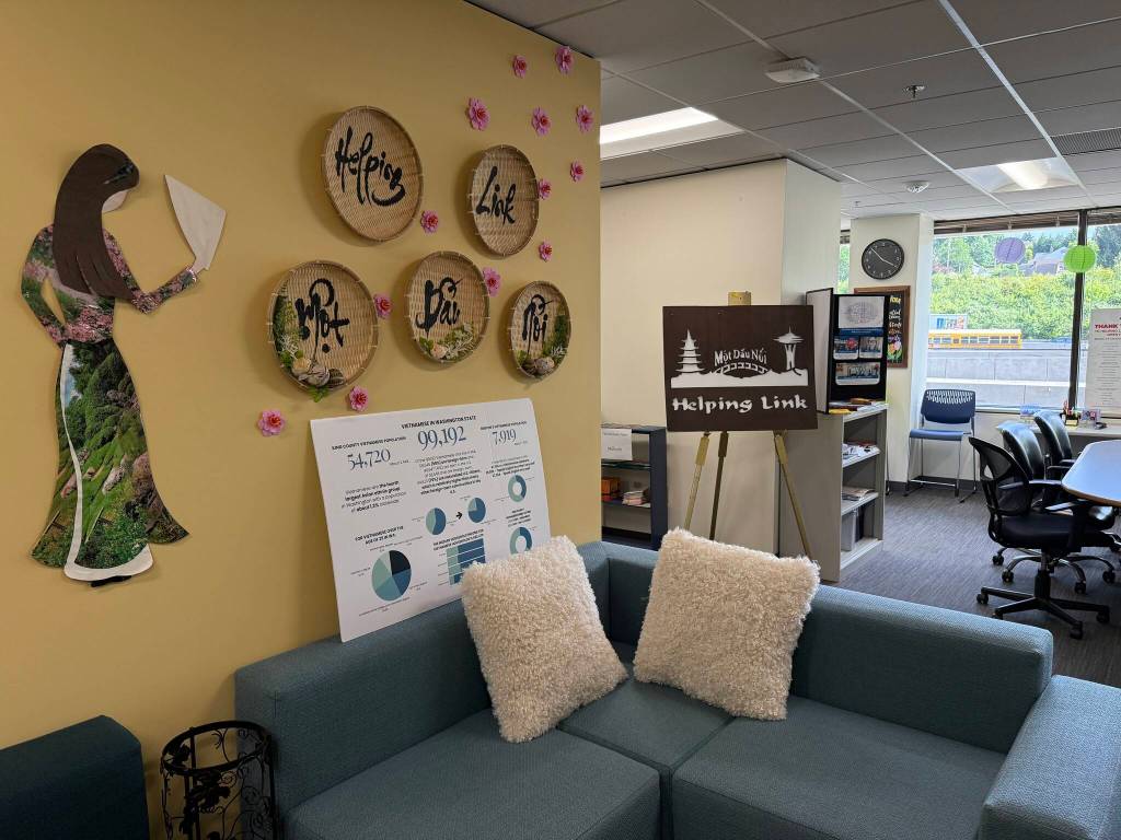 Helping Links HUB is a space for people to feel welcome when getting assistance. Photo by Drew Dotson/Sound Publishing