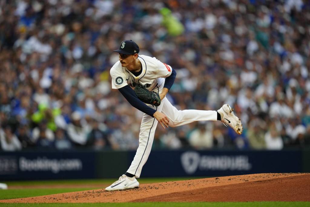 George Kirby throws a pitch against the Detroit Tigers. Photo credit: Ben Van Houten / Seattle Mariners